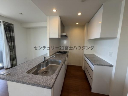 �_�ސ쌧����s�����k2���� 5-6�̒��Ã}���V�����̃L�b�`��