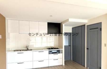�_�ސ쌧����s�Ó��4���ڂ̒��Ã}���V�����̃L�b�`��