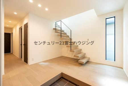 �_�ސ쌧����s�����C��3���ڂ̐V�z��ˌ��Ă̌���