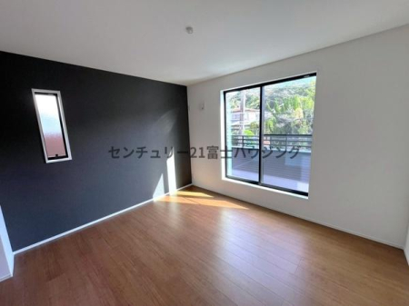 �_�ސ쌧���q�s�J�c5���ڂ̐V�z��ˌ��Ă̗m��
