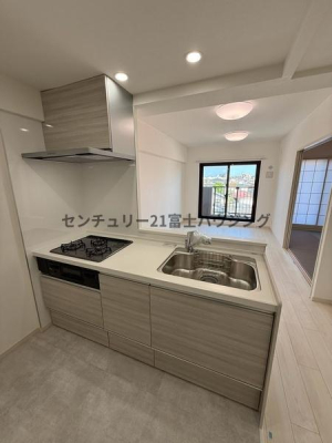�_�ސ쌧����s�ғ��V��1���ڂ̒��Ã}���V�����̃L�b�`��