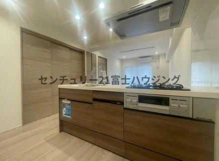 �_�ސ쌧����s�쓡��̒��Ã}���V�����̃L�b�`��