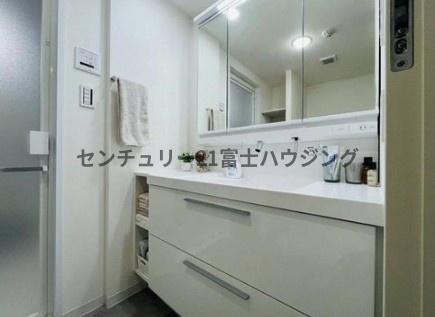 �_�ސ쌧���q�s����2���ڂ̒��Ã}���V�����̐��ʑ�E���ʏ�