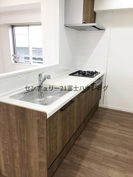 �_�ސ쌧������s�ԉH���̒��Ã}���V�����̃L�b�`��