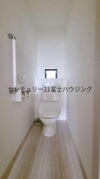 �_�ސ쌧����s�{����1���ڂ̐V�z��ˌ��Ẵg�C��