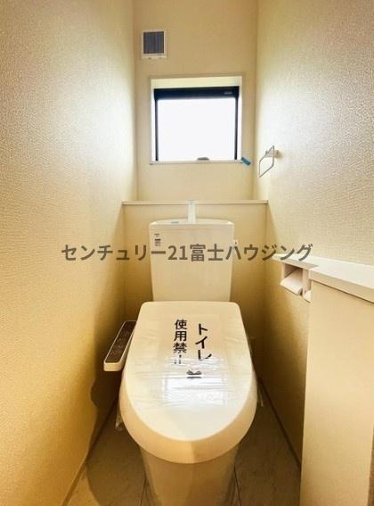 �_�ސ쌧����s�H��3���ڂ̐V�z��ˌ��Ẵg�C��